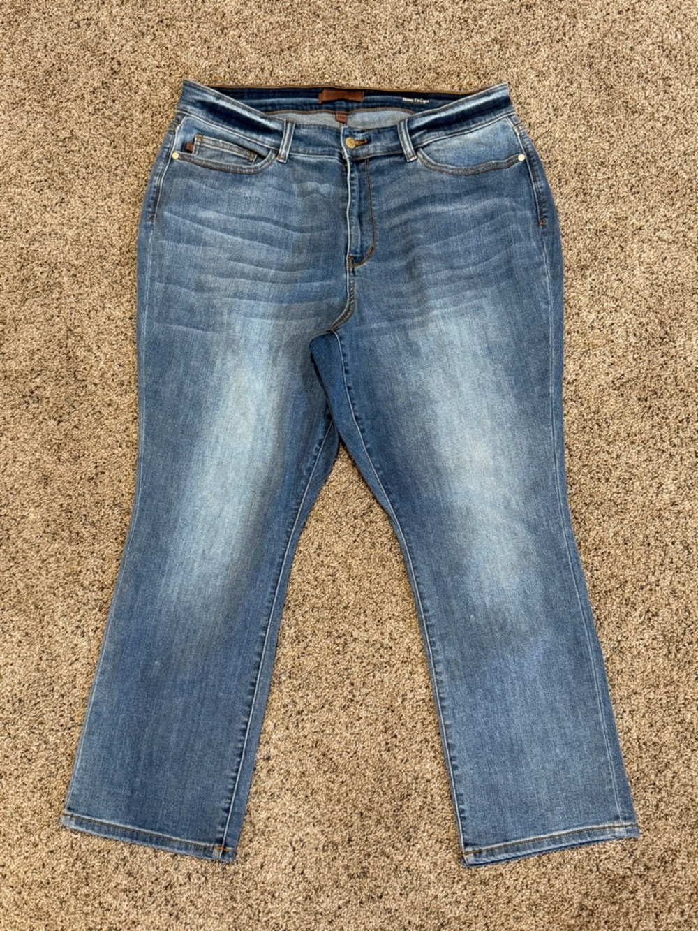 Judy Blue Skinny Fit Capris